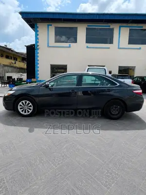 Toyota Camry 2016 Black