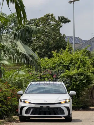 Toyota Camry 2026 White