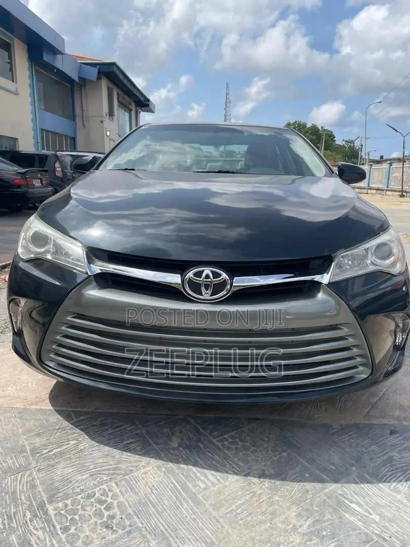 Toyota Camry 2016 Black