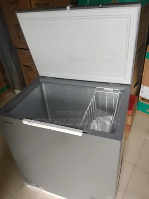 Reliable Hisense 198l Chest Freezer+Led Light