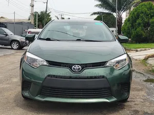 Toyota Corolla 2015 Green