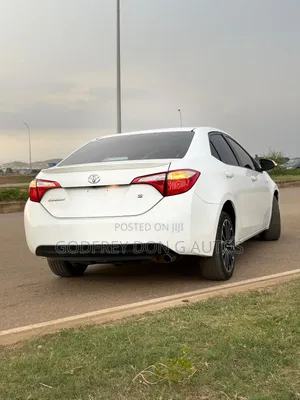 Toyota Corolla 2015 White