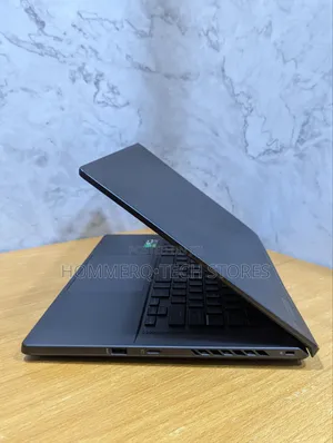 Laptop Asus ROG Zephyrus G15 16GB AMD Ryzen 9 SSD 1T