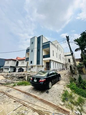 4bdrm House in Phase 1 / Gbagada for sale