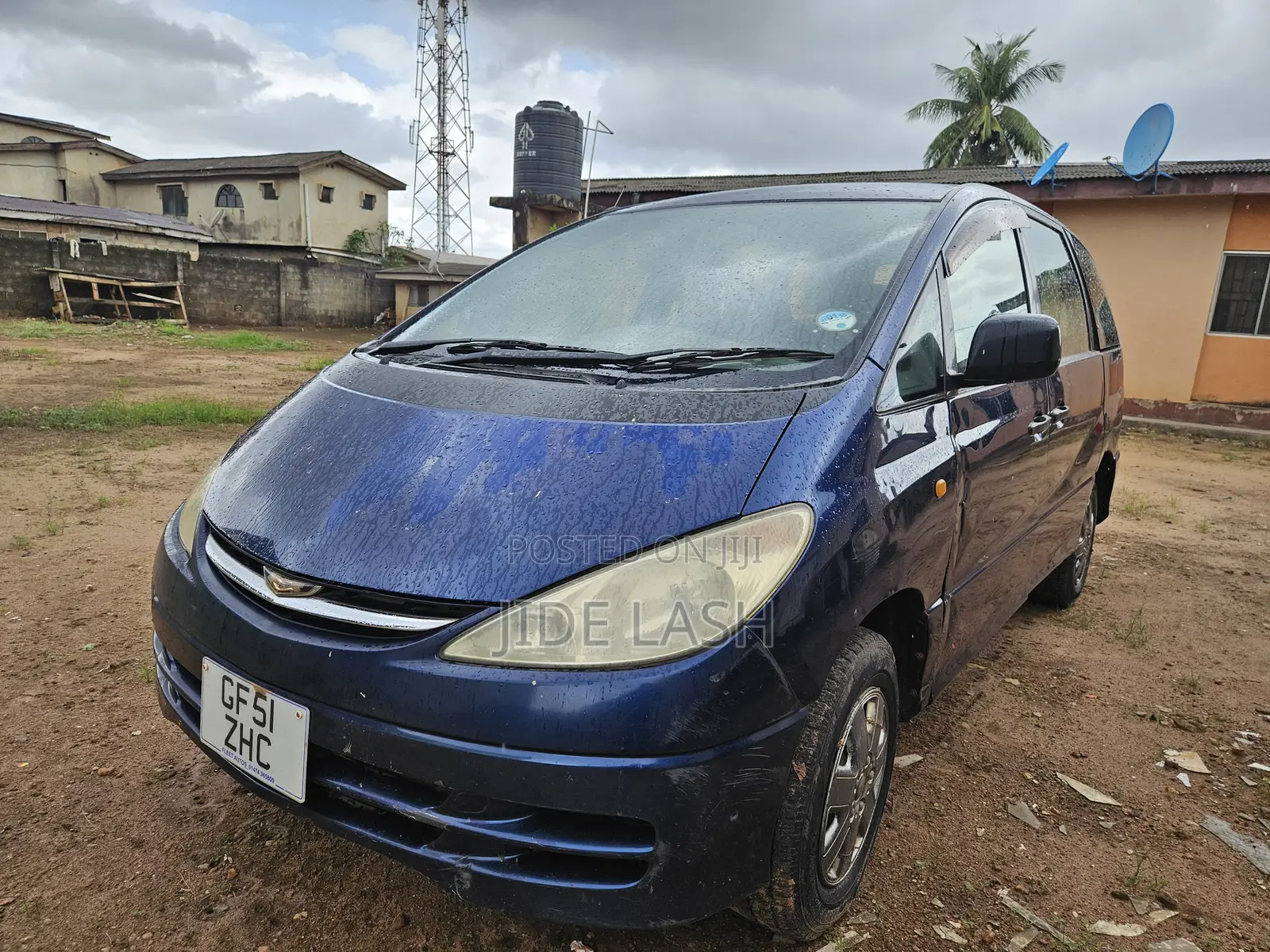 Toyota HiAce 2002 Blue