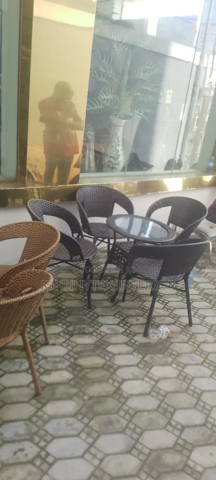 Out Door Chairs With Table