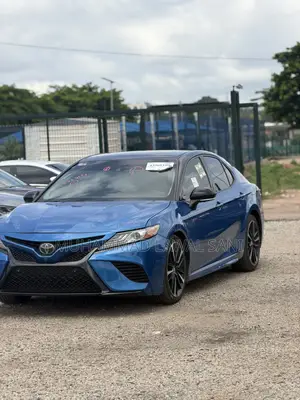 Toyota Camry 2019 Blue