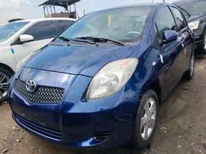 Toyota Yaris Base Hatchback 3dr 2010 Blue