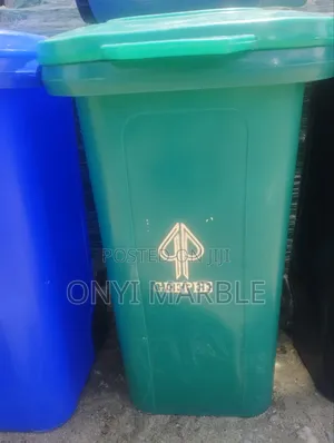 Rolling Trash Can 240 Liters