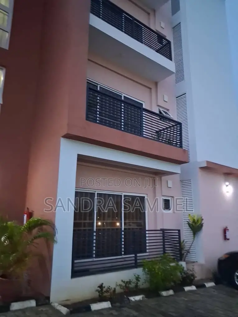 Service Apartment