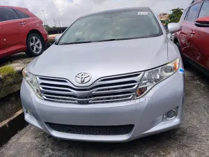 Toyota Venza 2010 Silver
