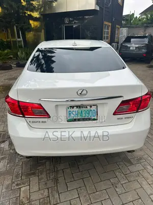 Lexus ES 350 2011 White