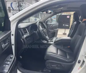 Toyota Highlander Limited 2019 White