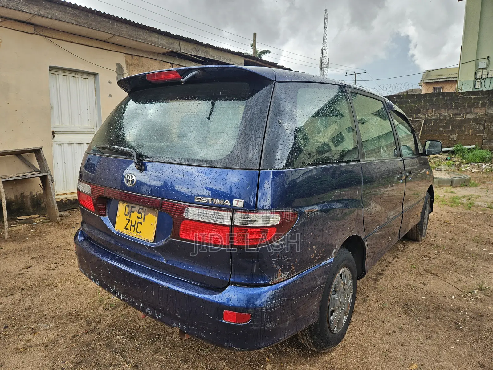 Toyota HiAce 2002 Blue