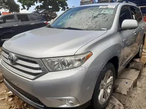 Toyota Highlander 2013 Silver