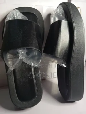 Women's Fashion Thick Sole Slide Slippers