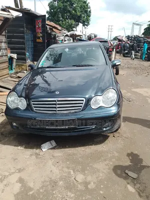 Mercedes-Benz C180 2005 Blue