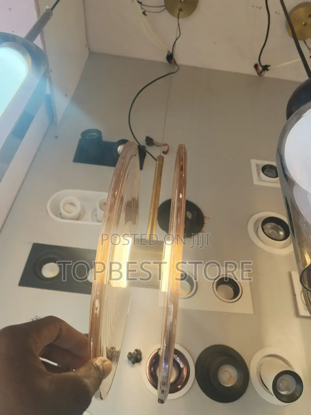 Classic Interior Dropping Pendant Light