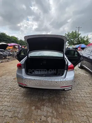 Hyundai Genesis 2016 Silver