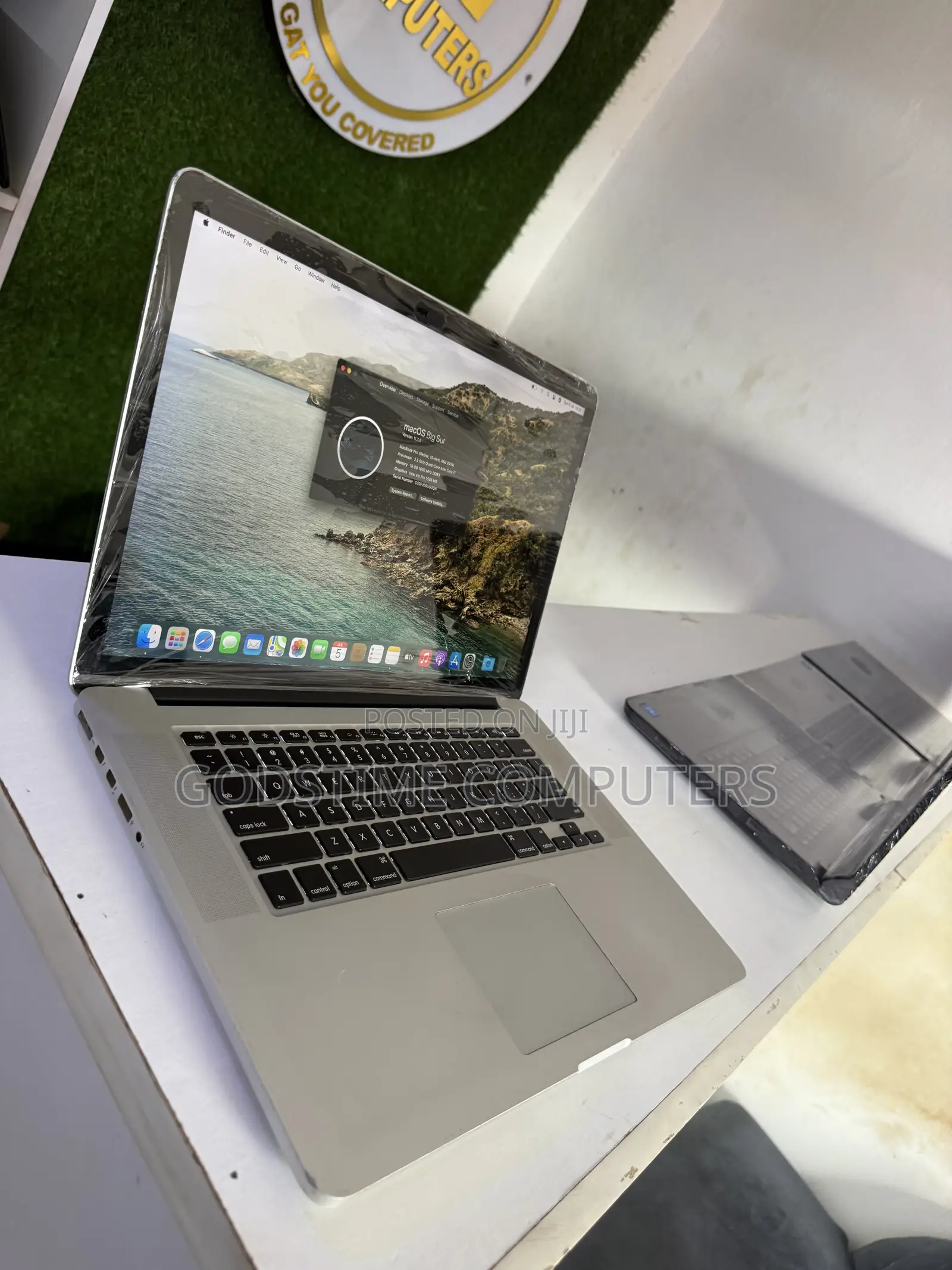 Laptop Apple MacBook Pro 2015 16GB Intel Core i7 SSD 256GB