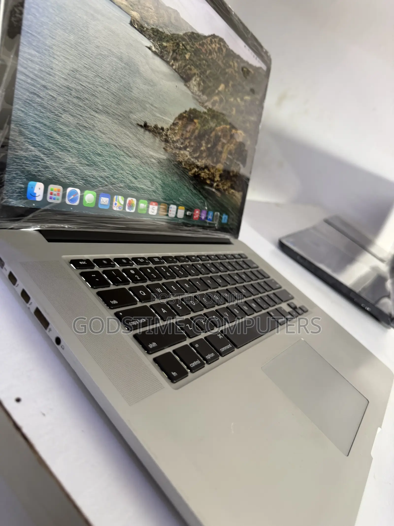 Laptop Apple MacBook Pro 2015 16GB Intel Core i7 SSD 256GB