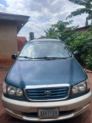 Toyota Picnic 2.0 FWD 1998 Green