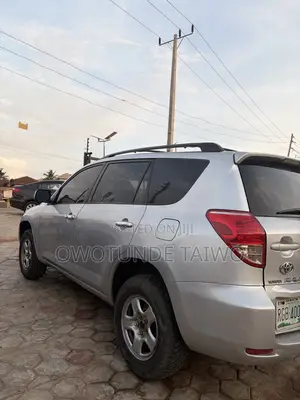 Toyota RAV4 2008 Silver