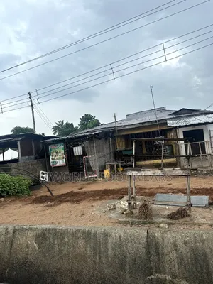5bdrm Bungalow in Owerri for sale