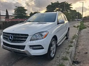 Mercedes-Benz M Class ML350 4dr SUV (3.5L 6cyl 7A) 2014 White