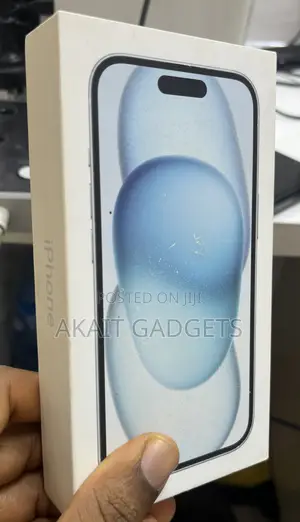 New Apple iPhone 15 128 GB Blue
