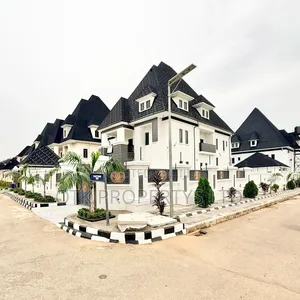 7bdrm Duplex in Efab Metropolis, Bunkoro for sale