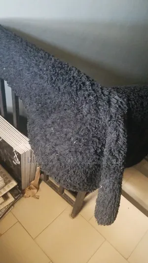 Neatly Used Centre Rug