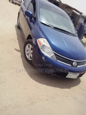 Nissan Versa 2005 Blue