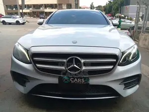 Mercedes-Benz E300 2017 Silver
