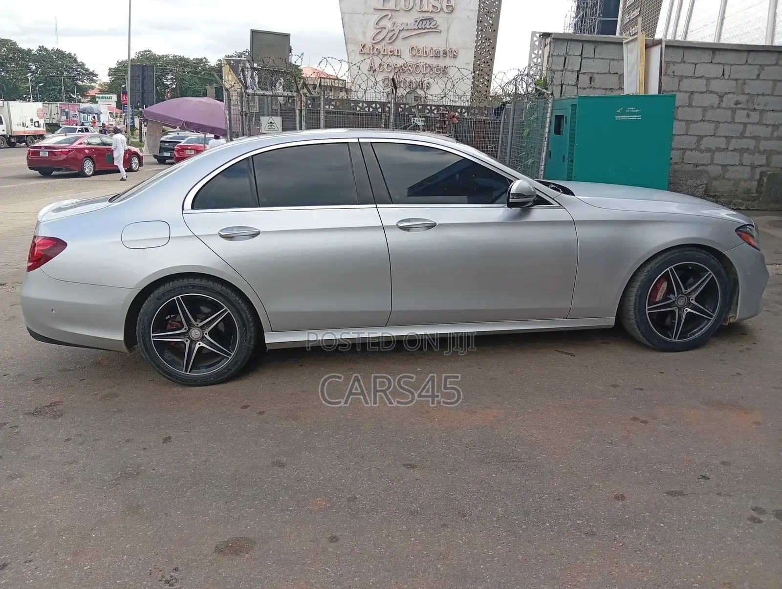 Mercedes-Benz E300 2017 Silver