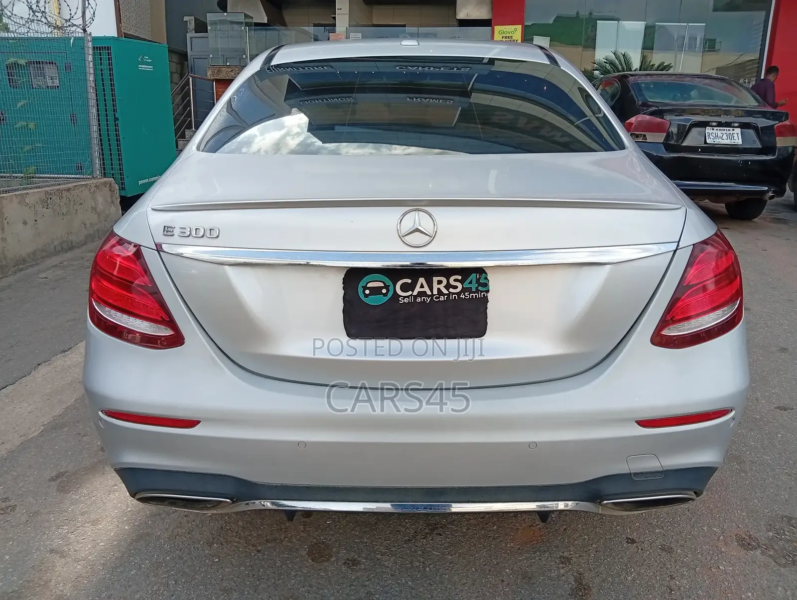 Mercedes-Benz E300 2017 Silver