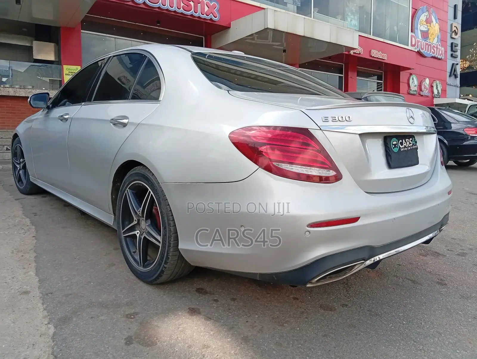 Mercedes-Benz E300 2017 Silver