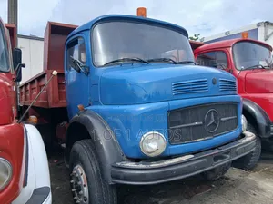 Mercedes Tipper