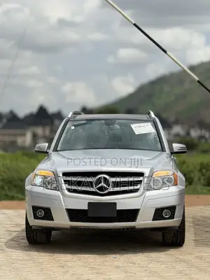 Mercedes-Benz GLK-Class 350 4MATIC 2010 Silver