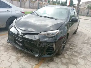 Toyota Corolla 2016 Black