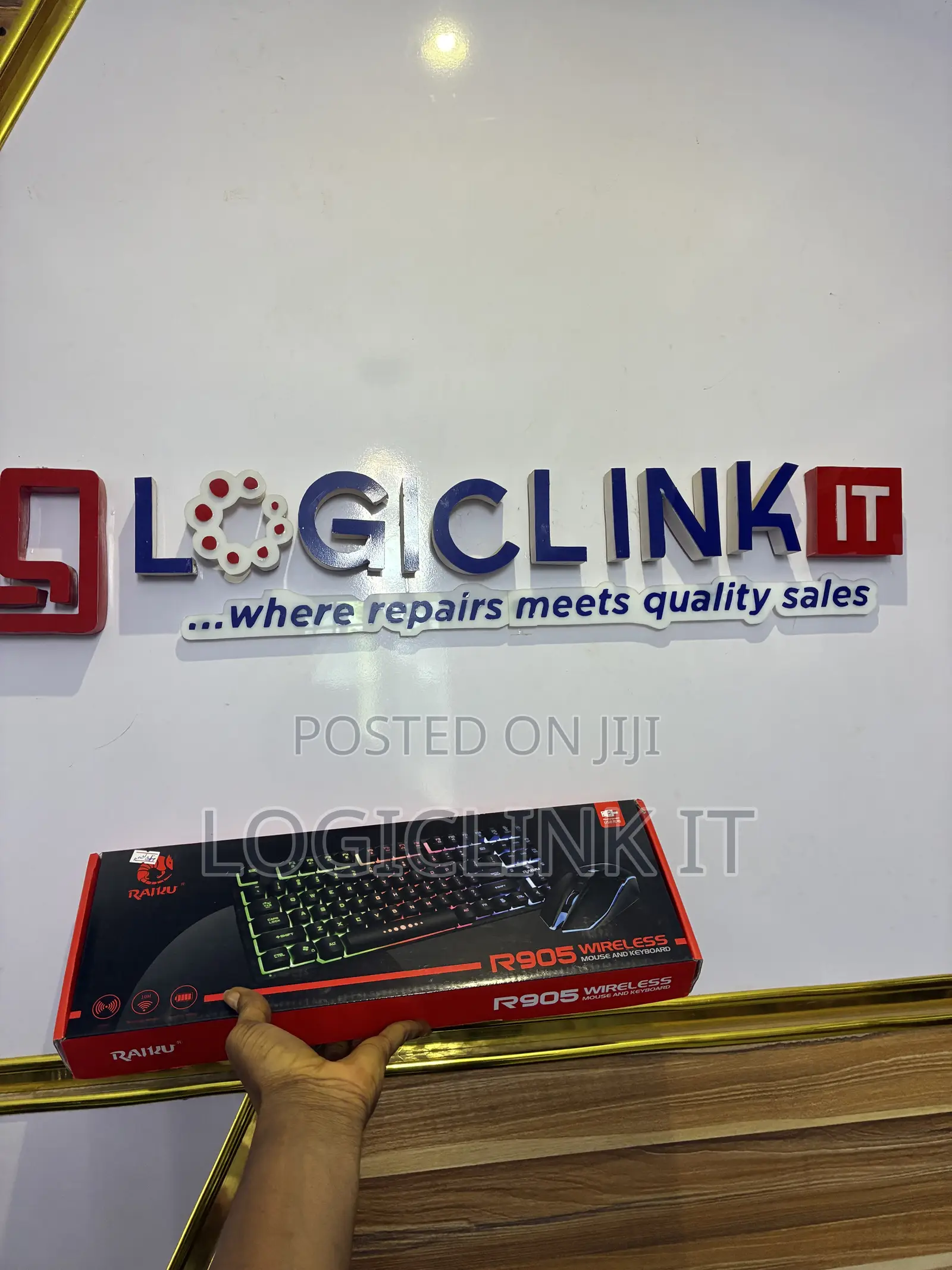 R905 Wireless Mouse and Keyboard