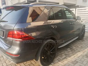 Mercedes-Benz GLE-Class 2017 Gray