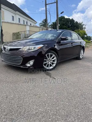 Toyota Avalon Limited 4dr Sedan (3.5L 6cyl 6A) 2014
