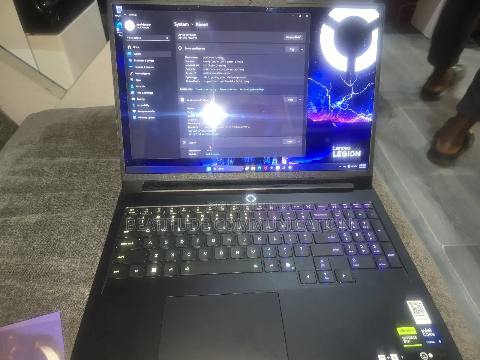 Laptop Lenovo Legion Pro 7 32GB Intel Core Ultra 9 SSD 1T