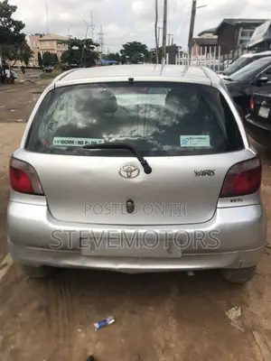 Toyota Yaris 2004 Silver