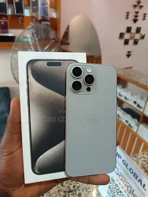 New Apple iPhone 15 Pro Max 256 GB Silver
