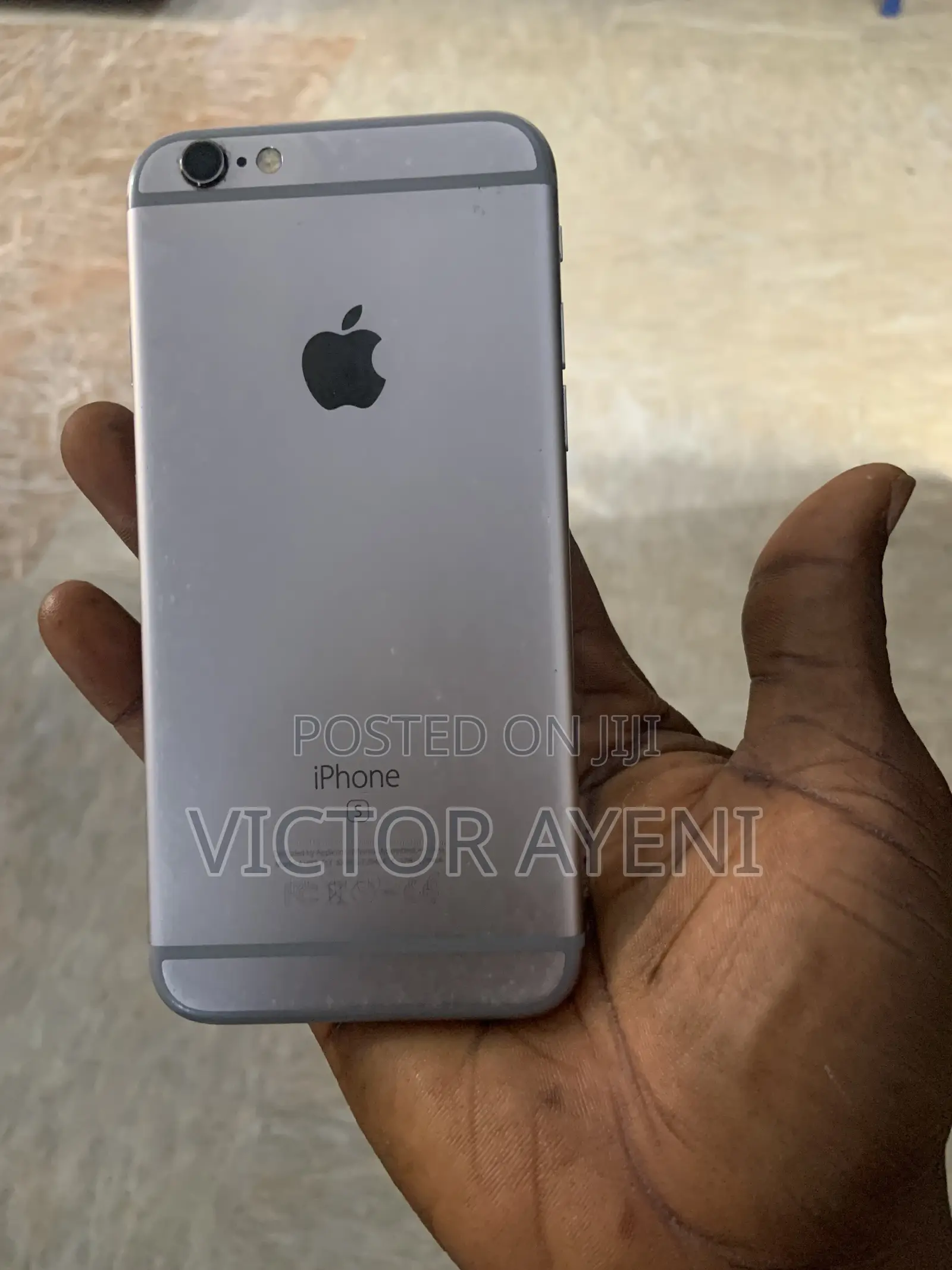Apple iPhone 6s 16 GB Silver