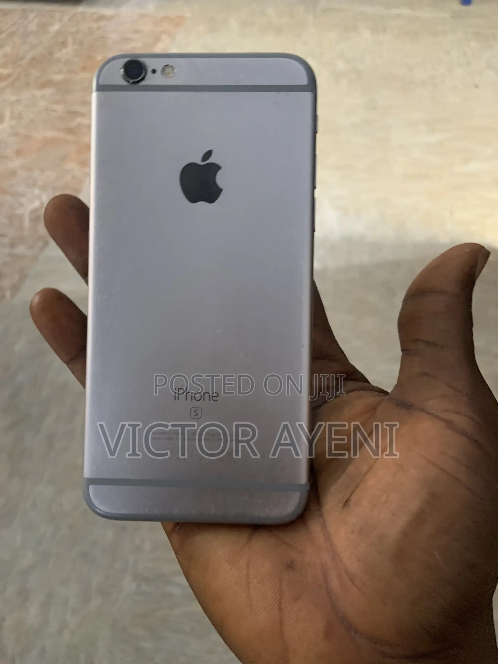 Apple iPhone 6s 16 GB Silver