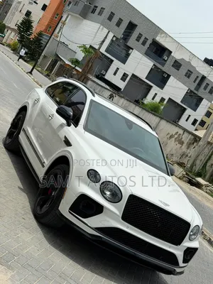 Bentley Bentayga 2022 White