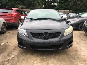 Toyota Corolla 2010 Silver